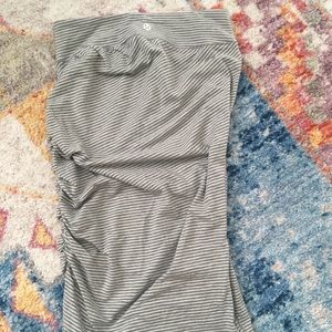 Striped grey/white Lululemon skirt